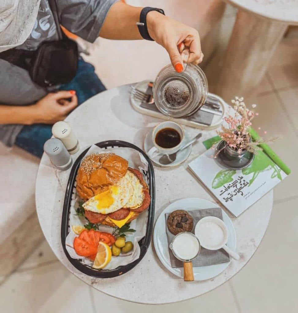 کافه رستوران چکو در شهید رجایی بهشهر