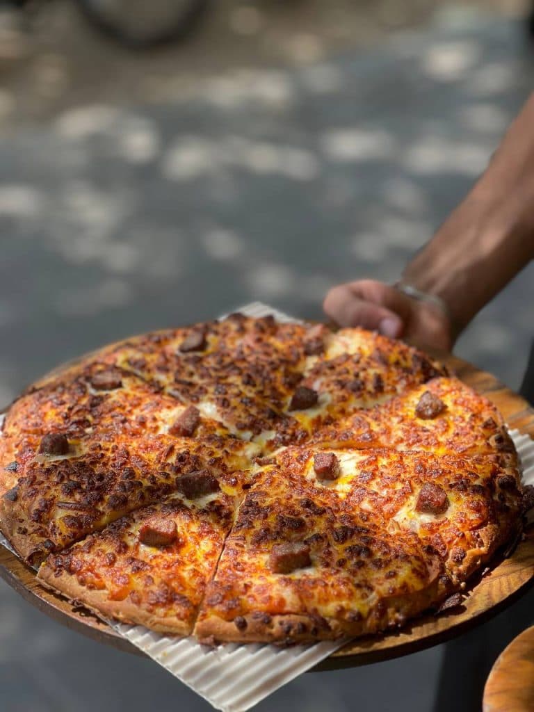 فست فود حس خوب احسان کرد در ساوه