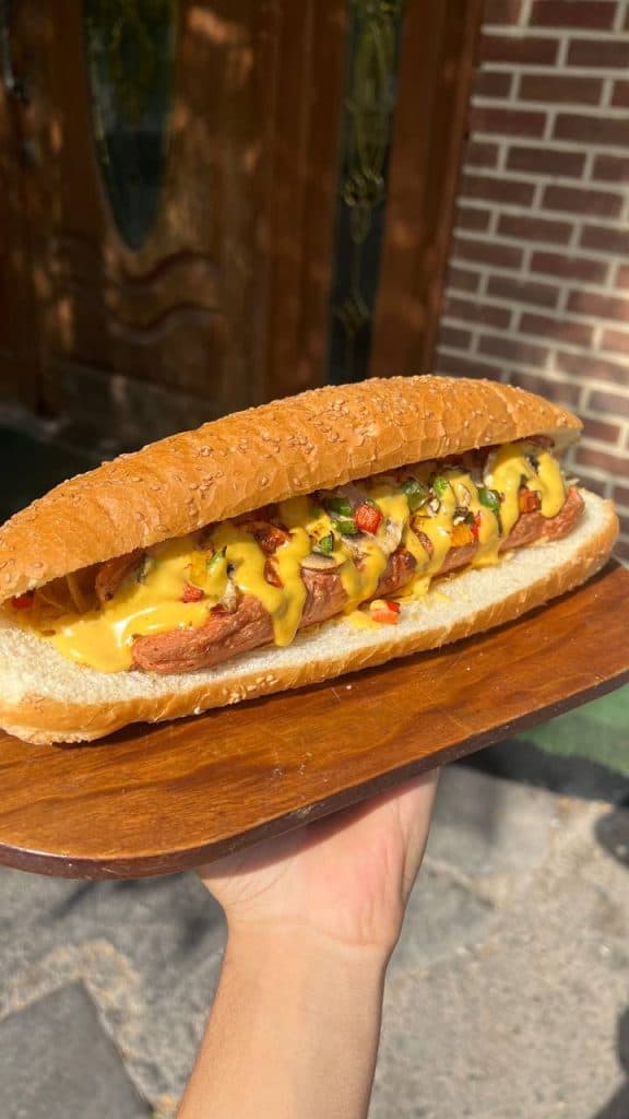 فست فود حس خوب احسان کرد در ساوه