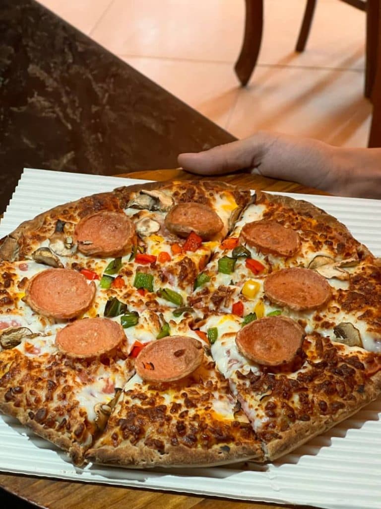 فست فود حس خوب احسان کرد در ساوه