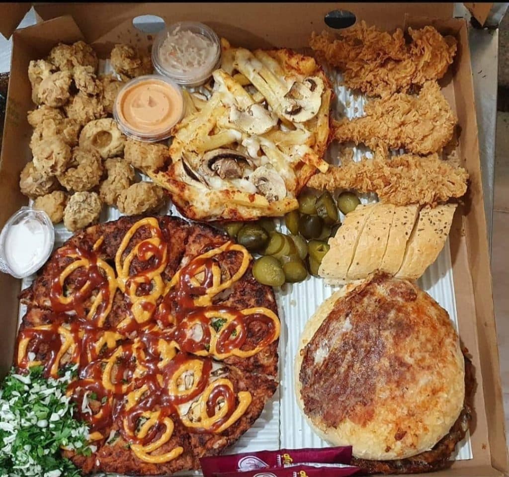 فست فود ممتاز کامران نیا در یزد