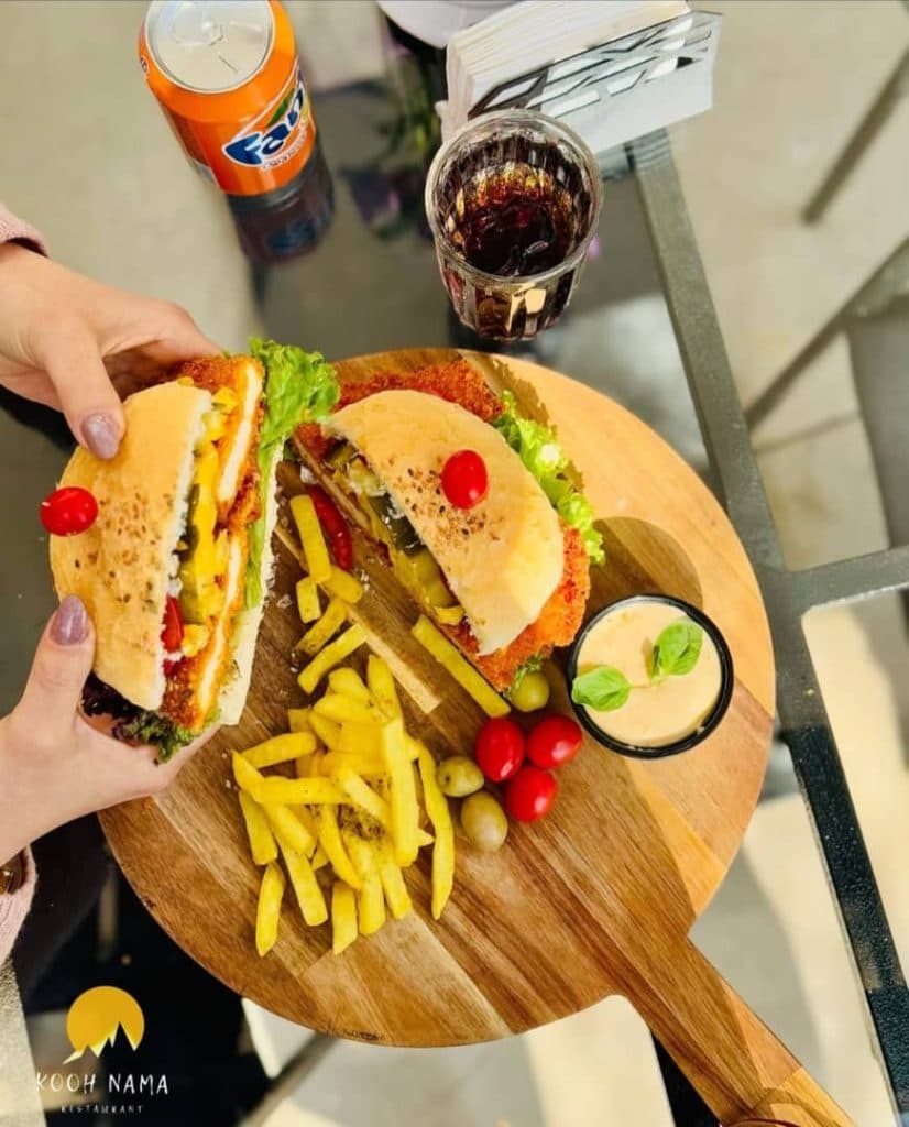 رستوران کوه نما در دربند تهران