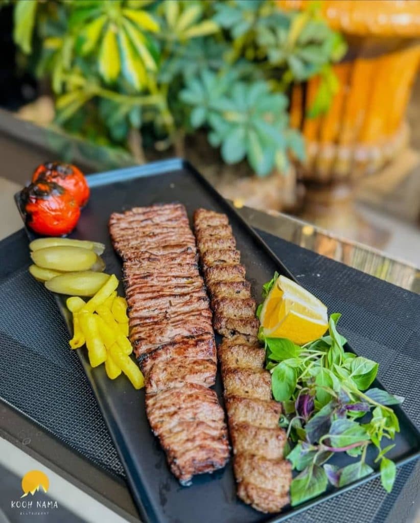 رستوران کوه نما در دربند تهران