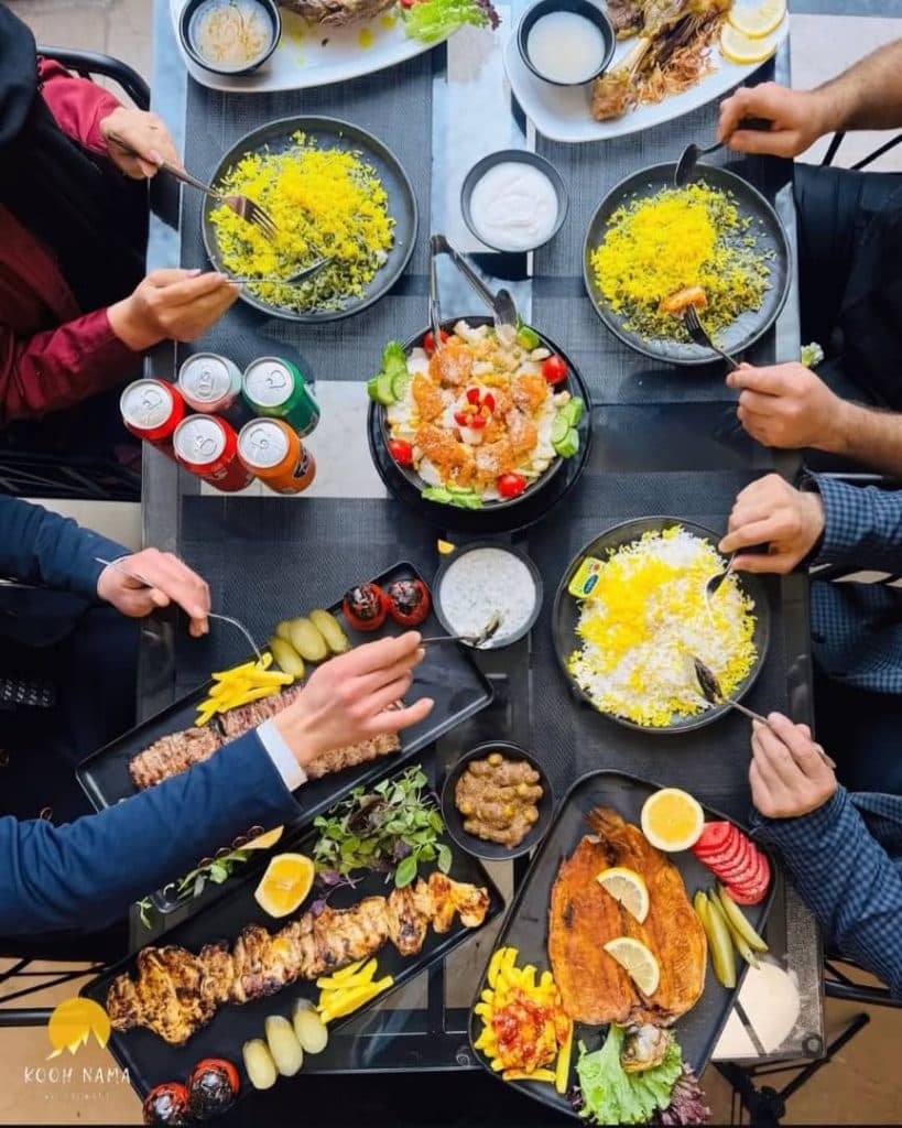 رستوران کوه نما در دربند تهران