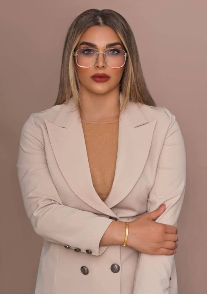 آکادمی مراقبت از پوست ساناز جهانگیری در میرفندرسکی اصفهان