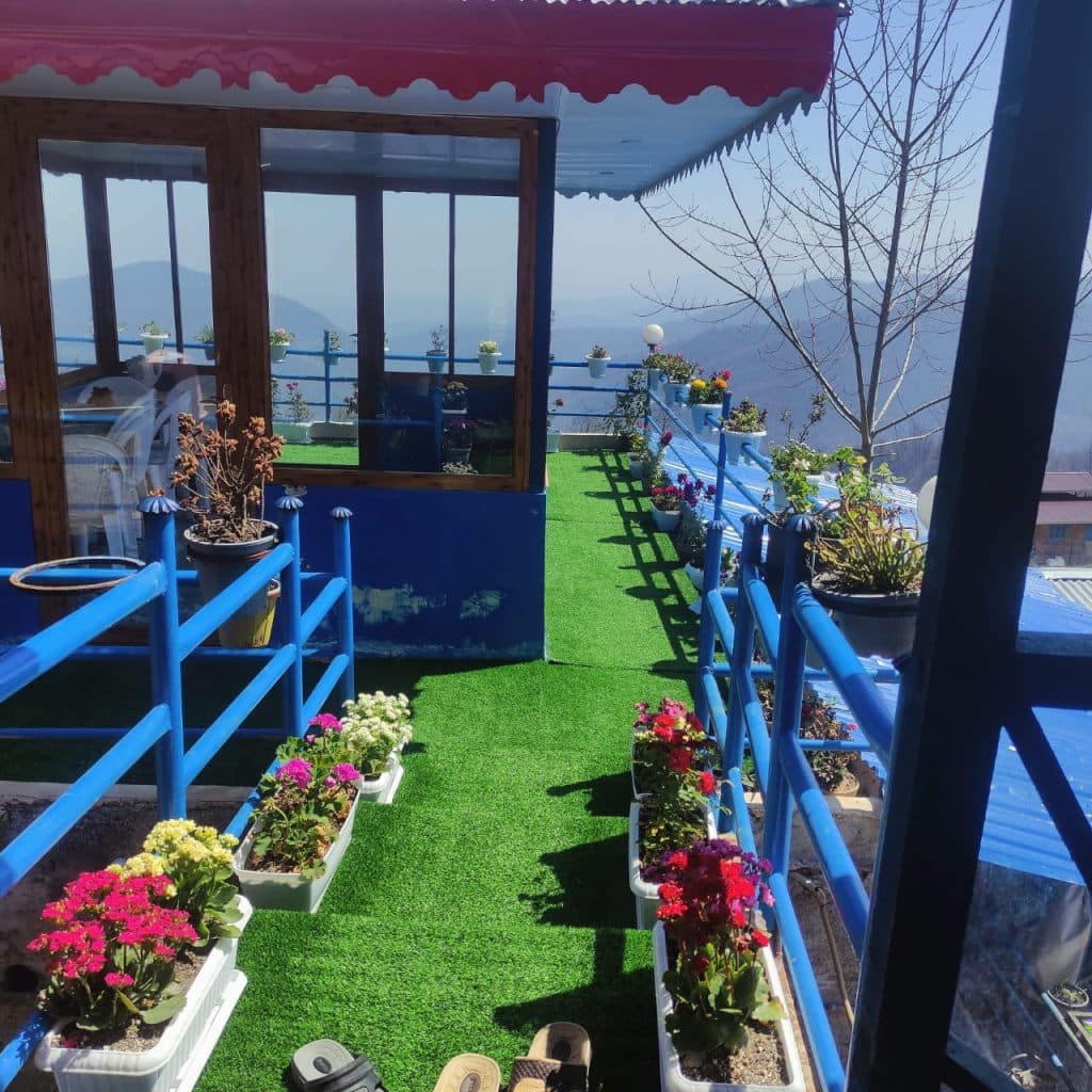 اقامتگاه یال منگ در تنکابن