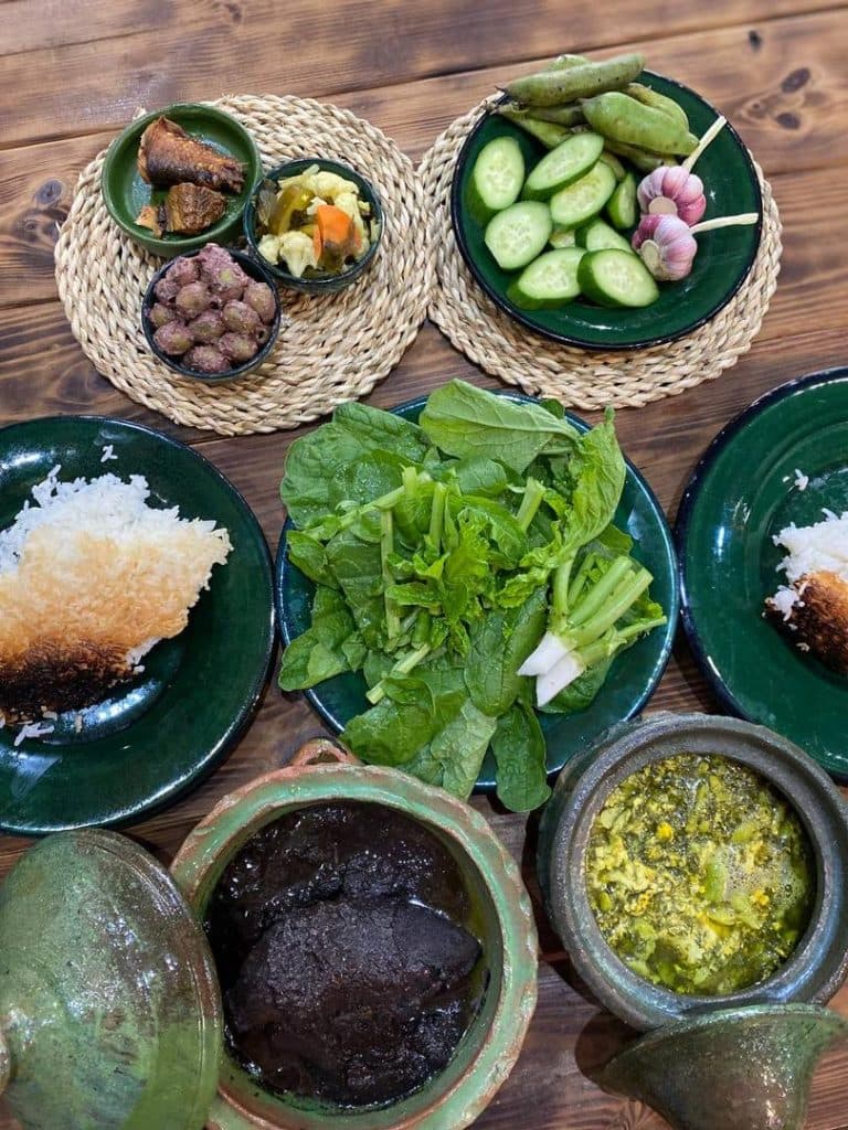 کافه رستوران آشپزباشی خمامی در فومن