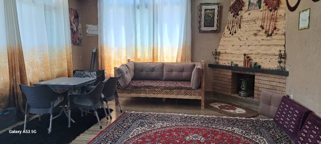 اقامتگاه بومگردی باغ گیلاس در آشخانه