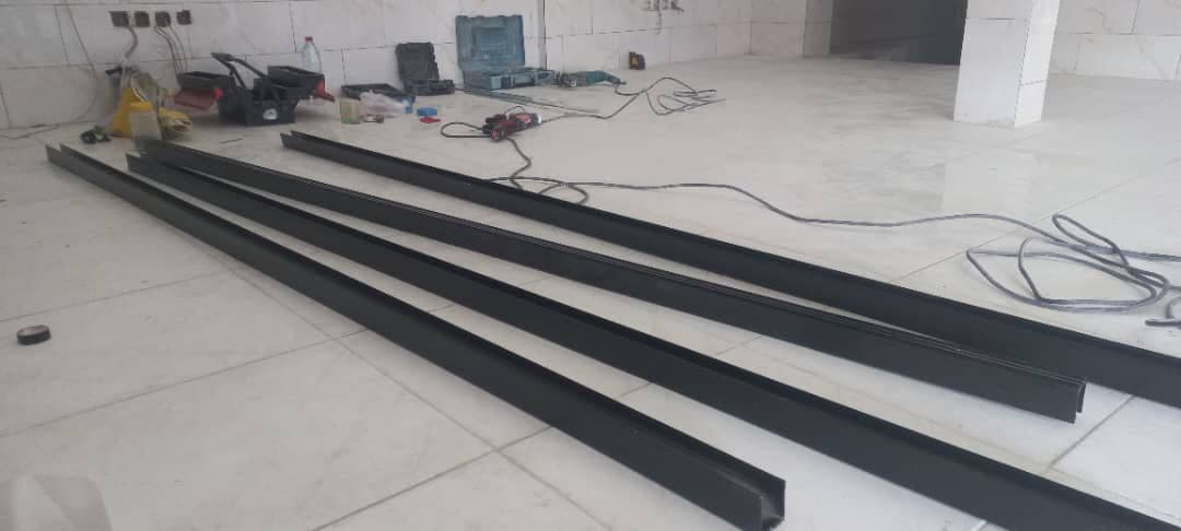 طراحی و اجرای نورپردازی نمای ساختمان و چراغ خطی جعفرپور در لار فارس