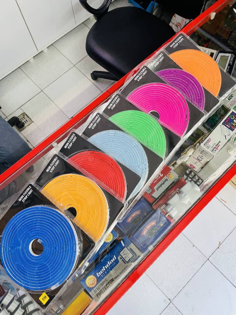 طراحی و اجرای نورپردازی نمای ساختمان و چراغ خطی جعفرپور در لار فارس