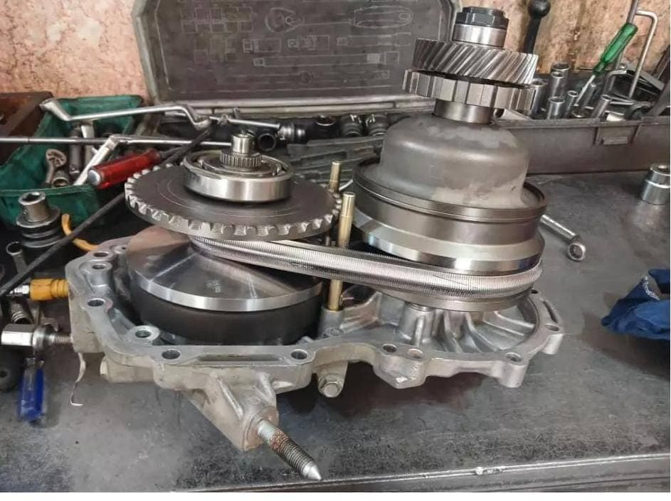 تعمیرگاه تخصصی گیربکس اتوماتیک خودرو گشتاور به مدیریت مهدی پاکدل در شرق تهران