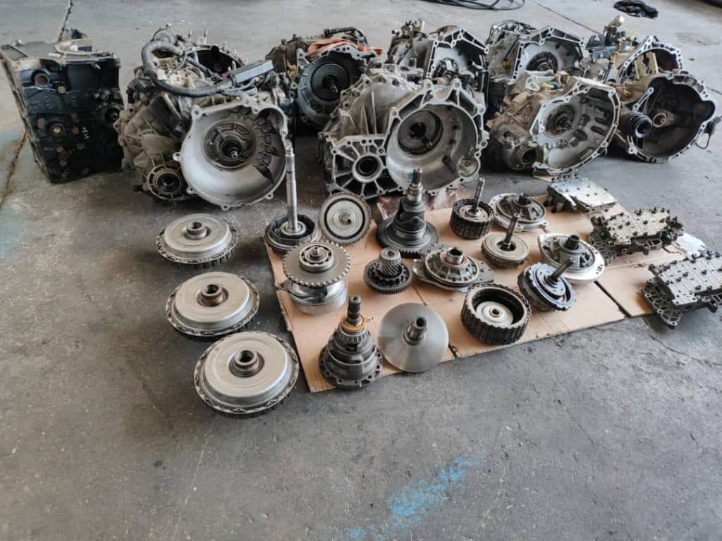 تعمیرگاه تخصصی گیربکس اتوماتیک خودرو گشتاور به مدیریت مهدی پاکدل در شرق تهران