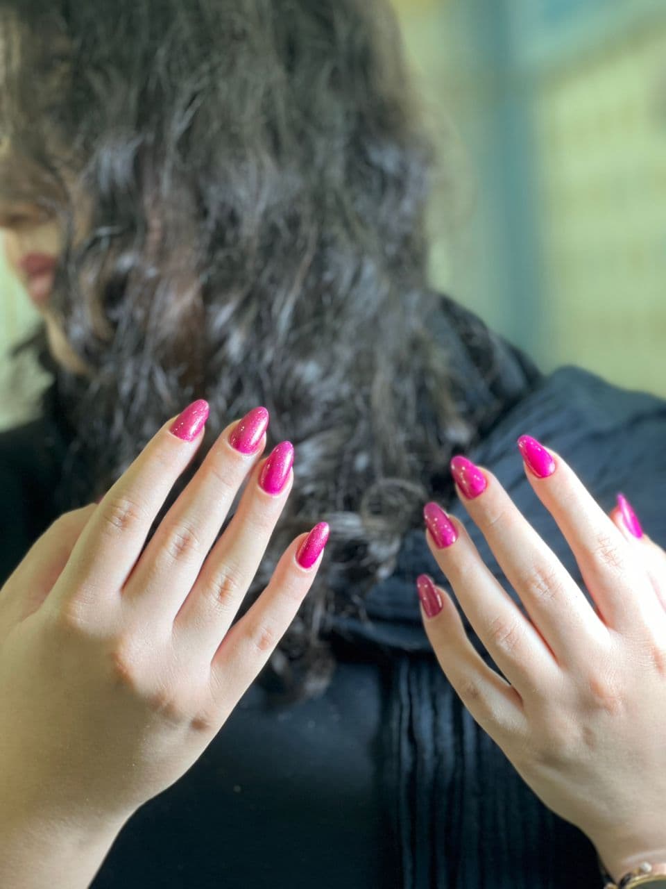 خدمات آموزش و کاشت ناخن سودابه حسین زاده در تربت حیدریه