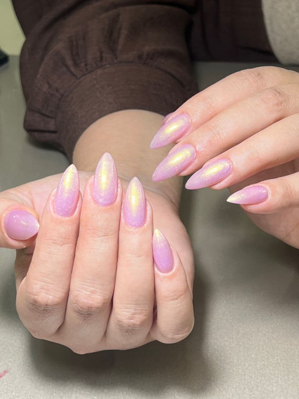 خدمات آموزش و کاشت ناخن سودابه حسین زاده در تربت حیدریه