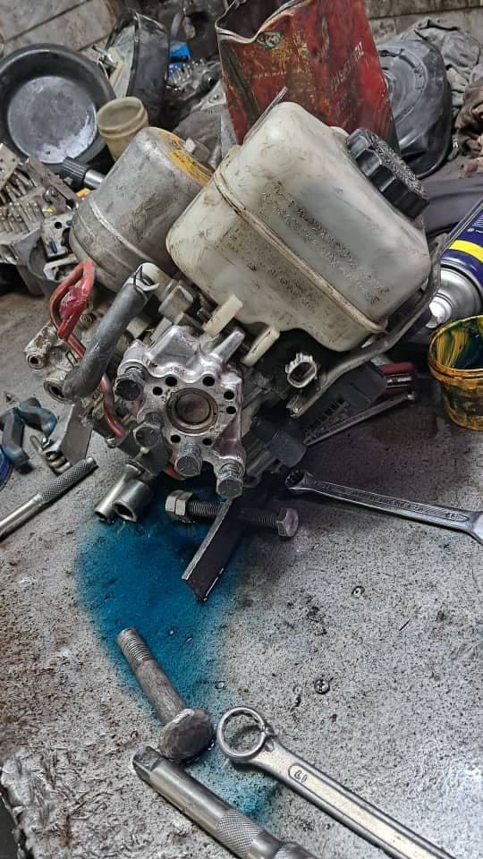 تعمیر و فروش ای بی اس و ترمز دستی برقی جلالی در انزلی