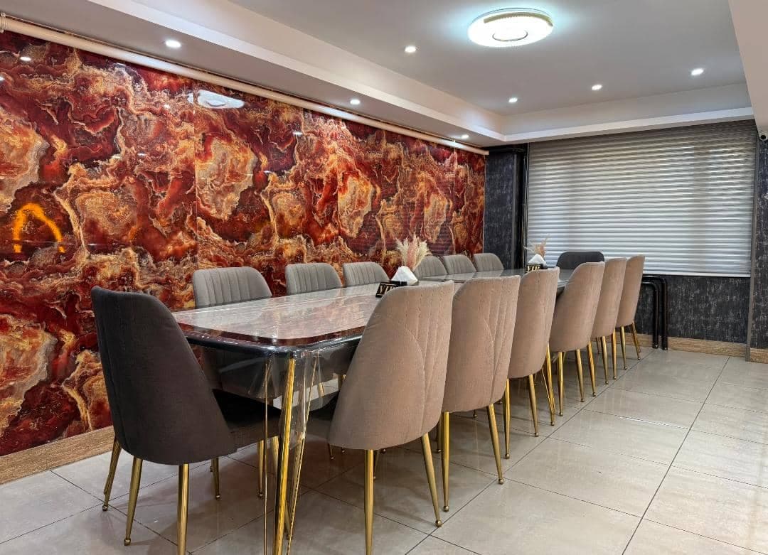 رستوران کارن در همدان