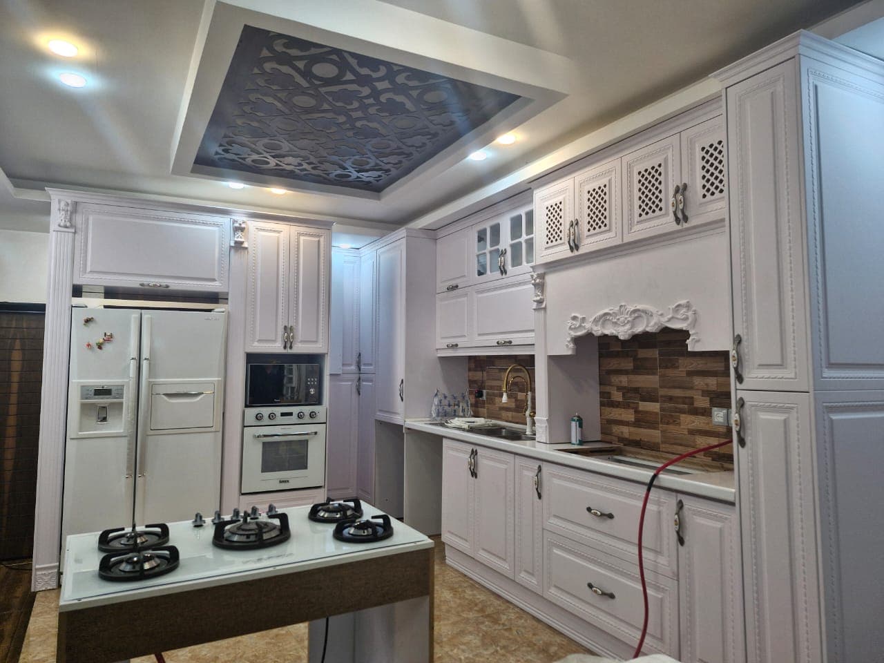 طراحی و نصب کابینت و مصنوعات چوبی تاپس در سیرجان