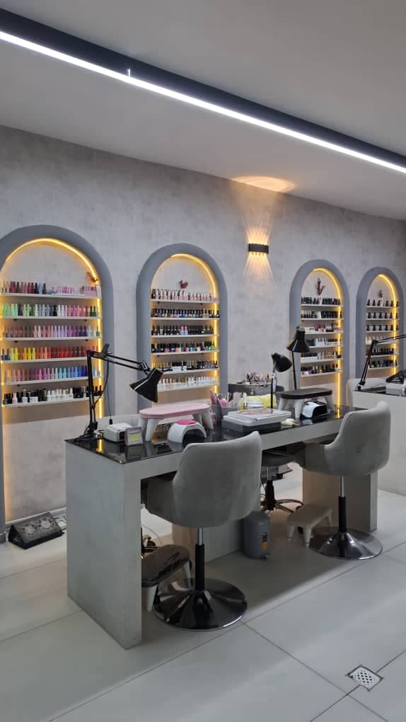 سالن زیبایی vip راز ملکه در میرزاطاهر اصفهان