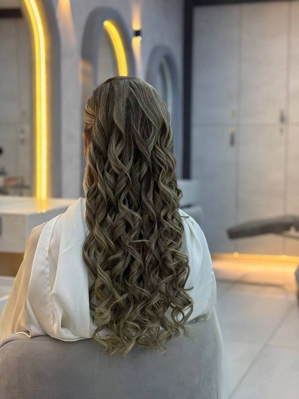 سالن زیبایی vip راز ملکه در میرزاطاهر اصفهان