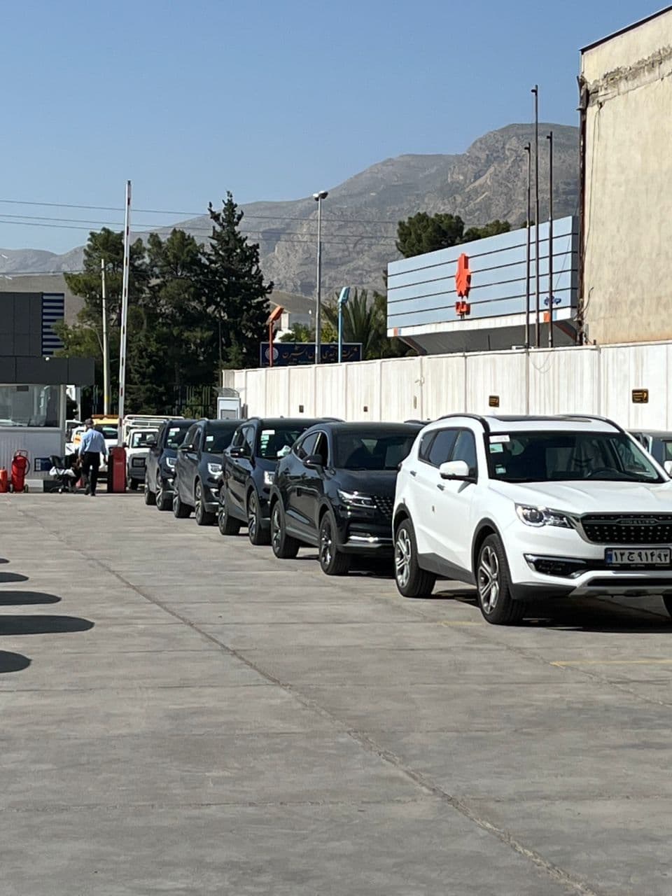 فروش و خدمات پس از فروش نمایندگی بهمن موتور کد 1737 در شیراز