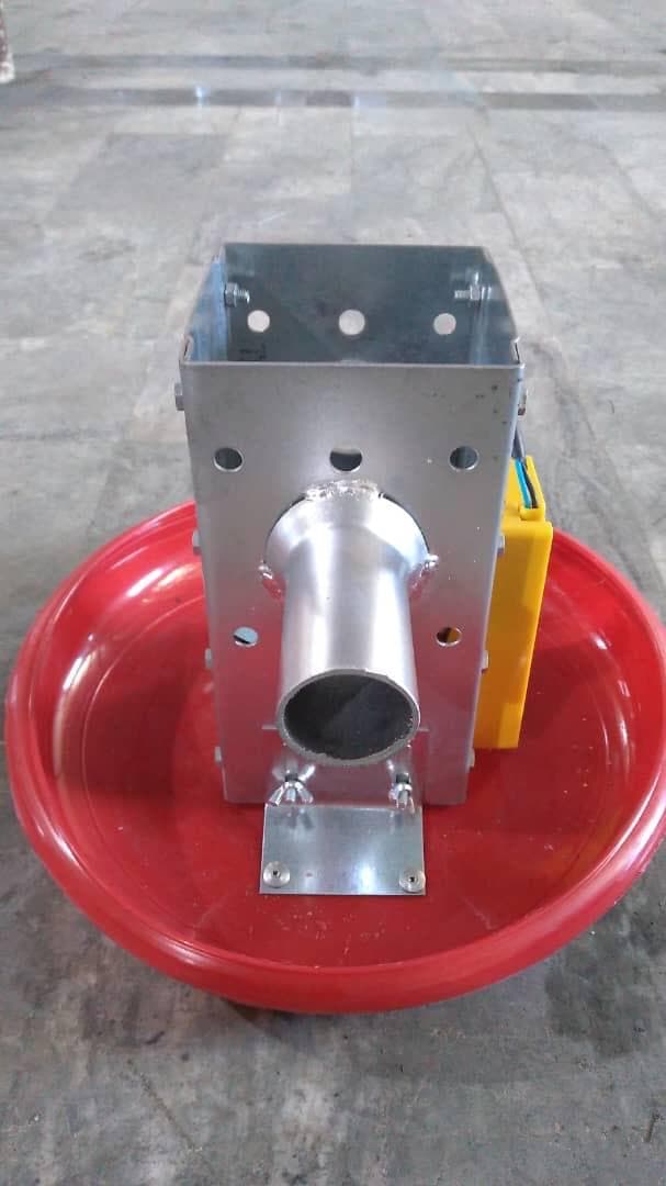 تولید و فروش تجهیزات مرغداری انبوه طیور در آبگرم