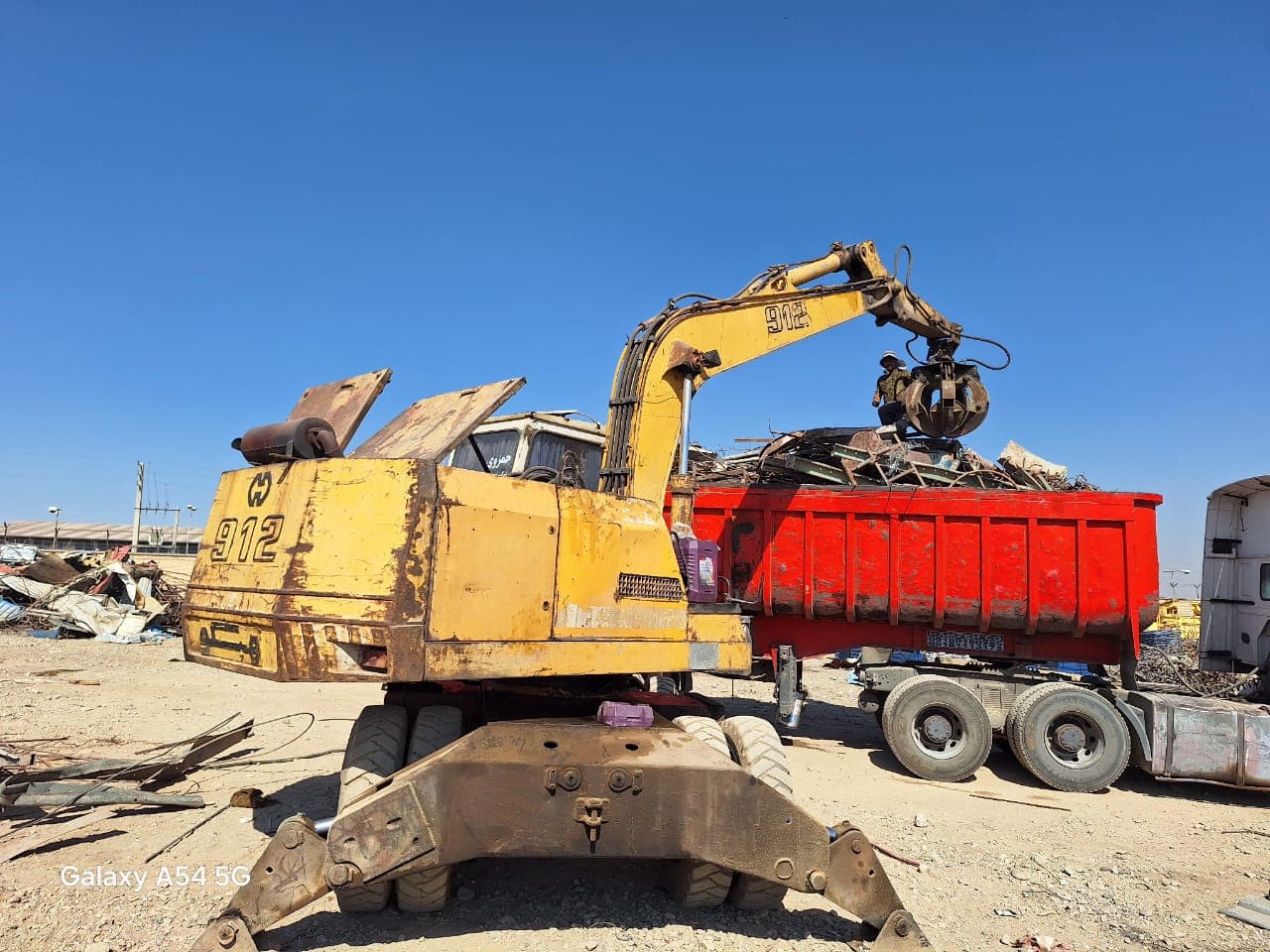 اجاره بیل مکانیکی راه گستر ری در جنوب تهران