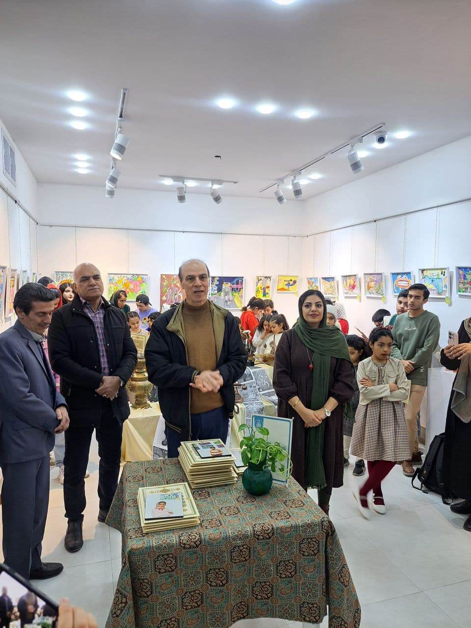 نگین خاندانی مدرس تخصصی پرورش فکر و خلاقیت کودک و نوجوان در رفسنجان