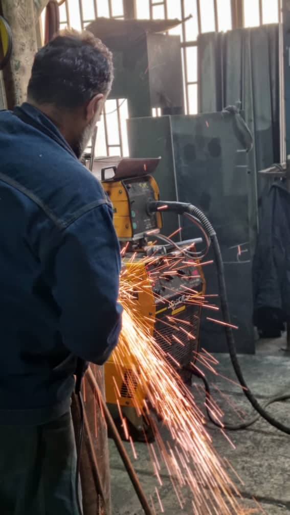 تولید بیل تراکتور گروه صنعتی زاینده رود به مدیریت روحانی در اصفهان