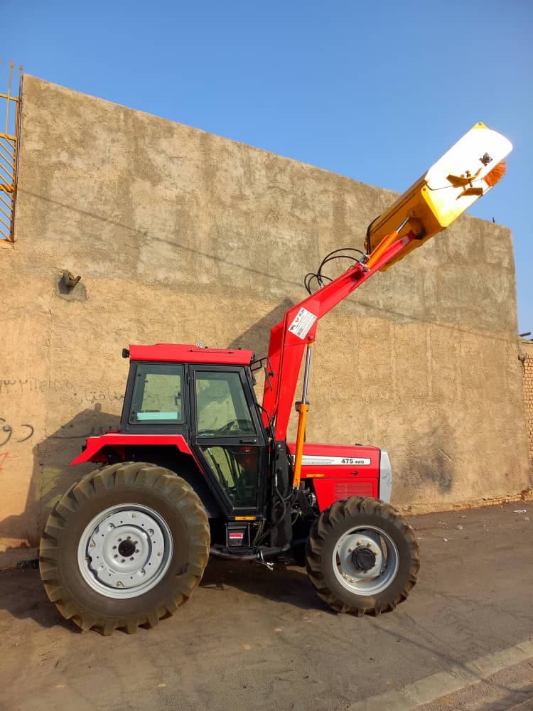 تولید بیل تراکتور گروه صنعتی زاینده رود به مدیریت روحانی در اصفهان