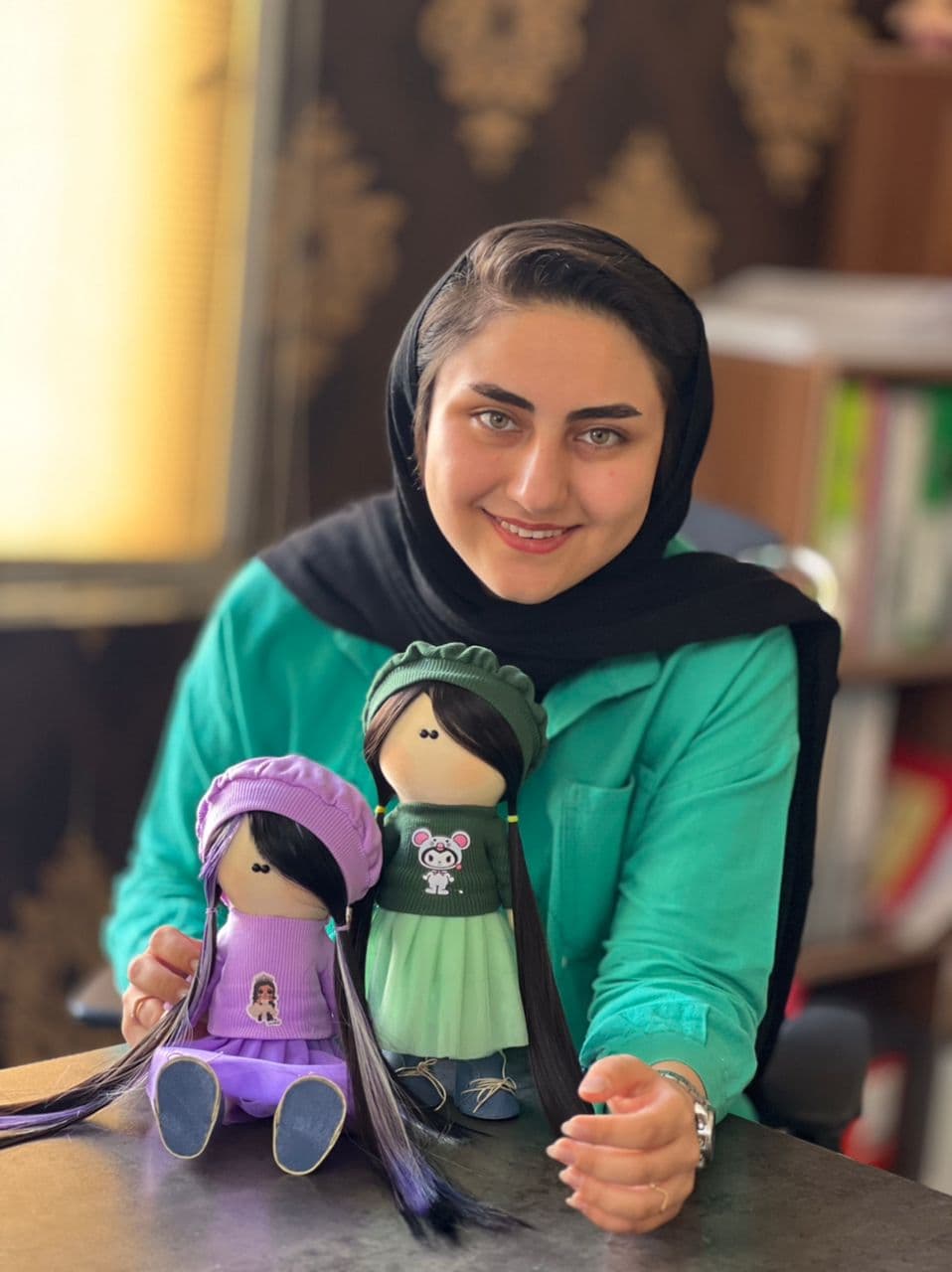 تولید و پخش عروسک نفیسه شفیعی مینا در همدان