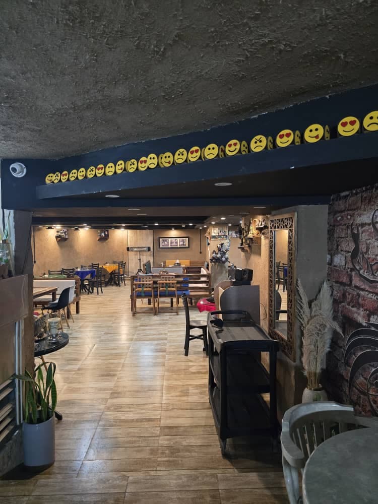 کافه رستوران حاجی زرگرباشی در رشت