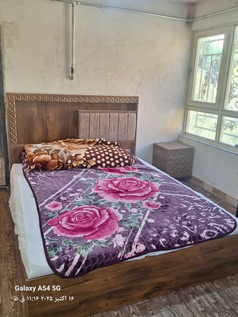 اقامتگاه بومگردی و کمپینگ گردشگری آبشار گل آخور در ورزقان