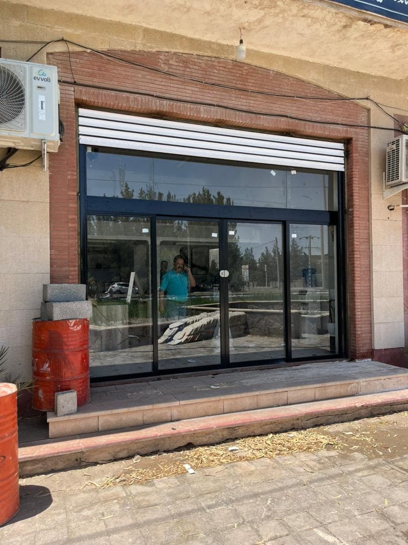 درب اتوماتیک و شیشه سکوریت بنی اسدی در سیرجان