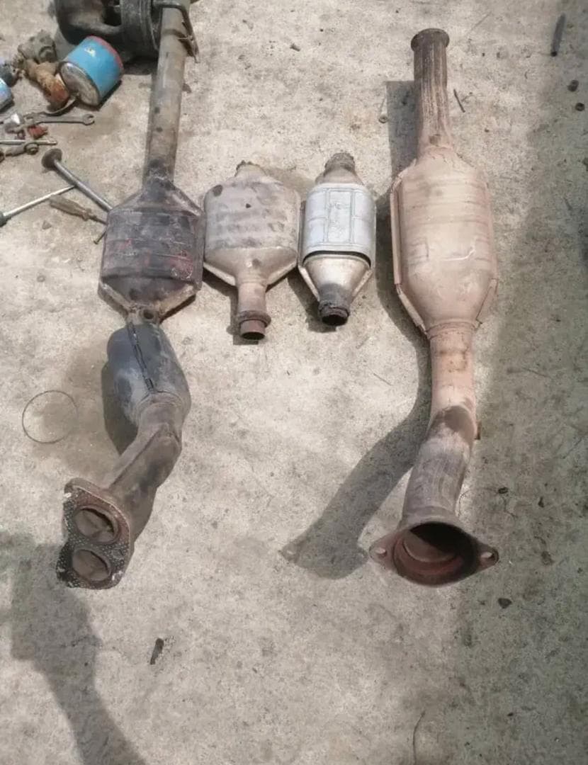 خرید و نصب کاتالیزور و اگزوز ماشین های ایرانی و خارجی کریمی در نواب صفوی یزد