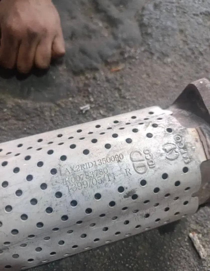 خرید و نصب کاتالیزور و اگزوز ماشین های ایرانی و خارجی کریمی در نواب صفوی یزد