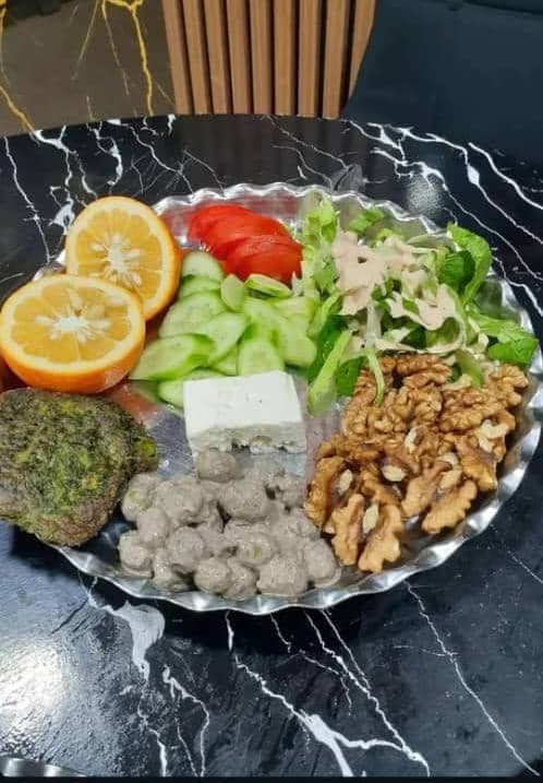 غذاخوری آپادانا در نوخاله صومعه سرا