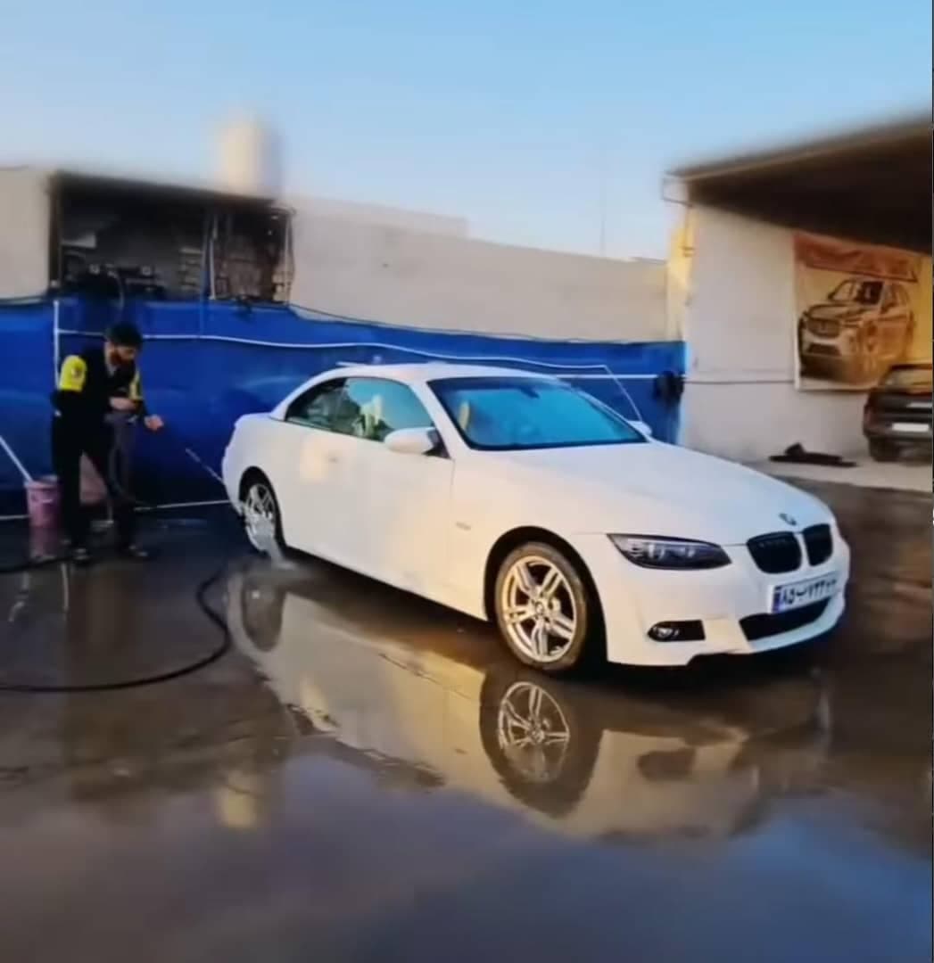 کارواش نانو و صفرشویی خودرو نگین شهر کاشان