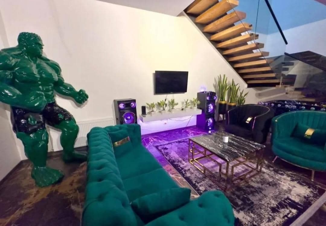 اجاره ویلا باغ استخردار بمدیریت آقای زیبایی در ابریشم محله رامسر