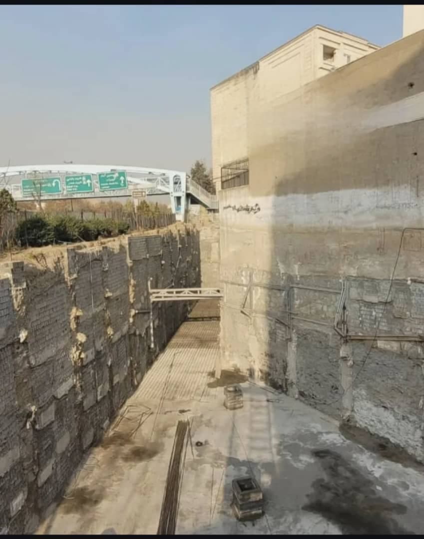 تخریب و خاکبرداری گروه پیمانکاری غلامی در شمال تهران