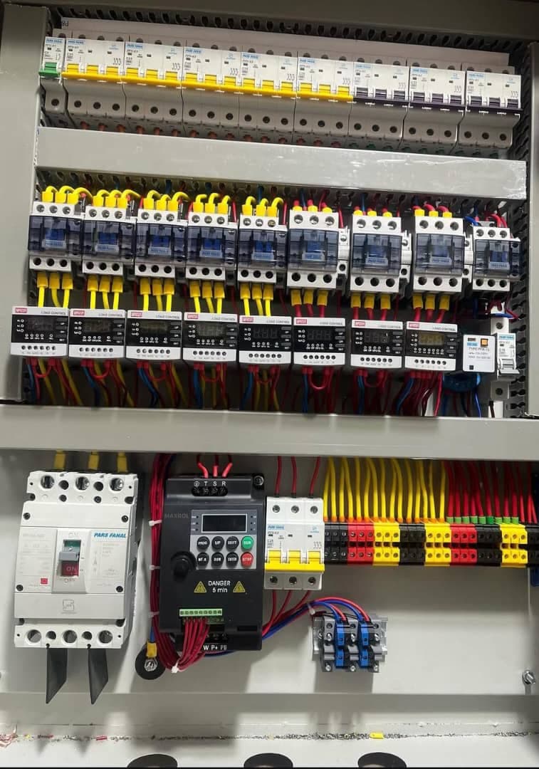 خدمات برقکاری صنعتی و ساختمانی پیمان محمدی در چهاردانگه