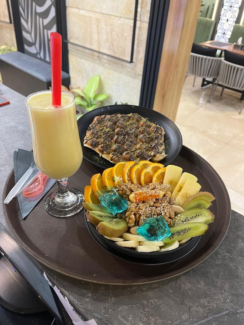 آبمیوه بستنی انرژی بند به مدیریت پویا میرزایی در نکا