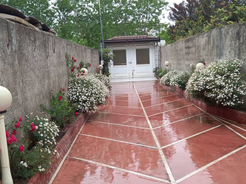 اجاره روزانه ویلا دوخوابه ساحلی بمدیریت آقای قاسم نژاد در رامسر