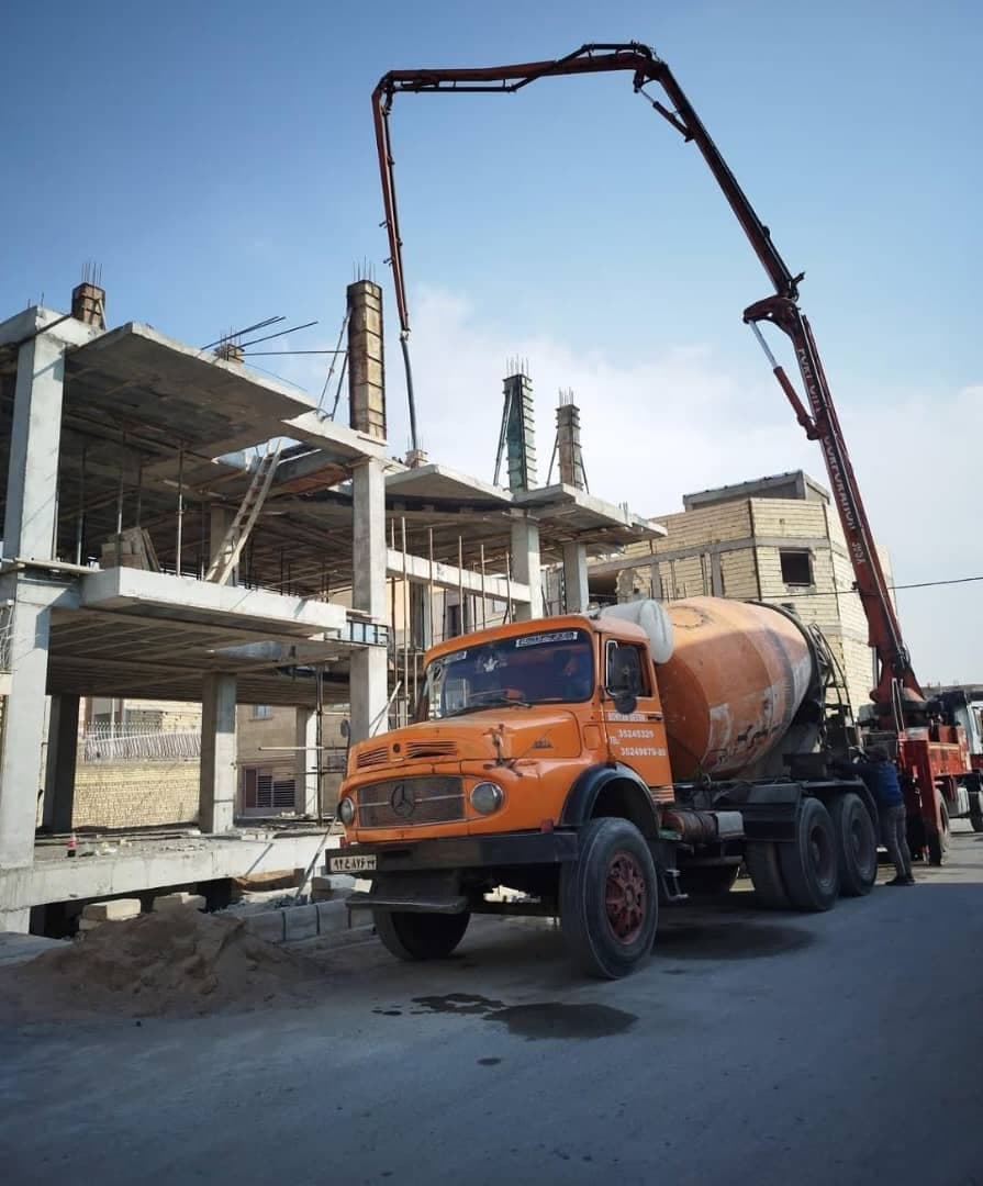 پیمانکاری راه سازی مسعود جوزی در قشم