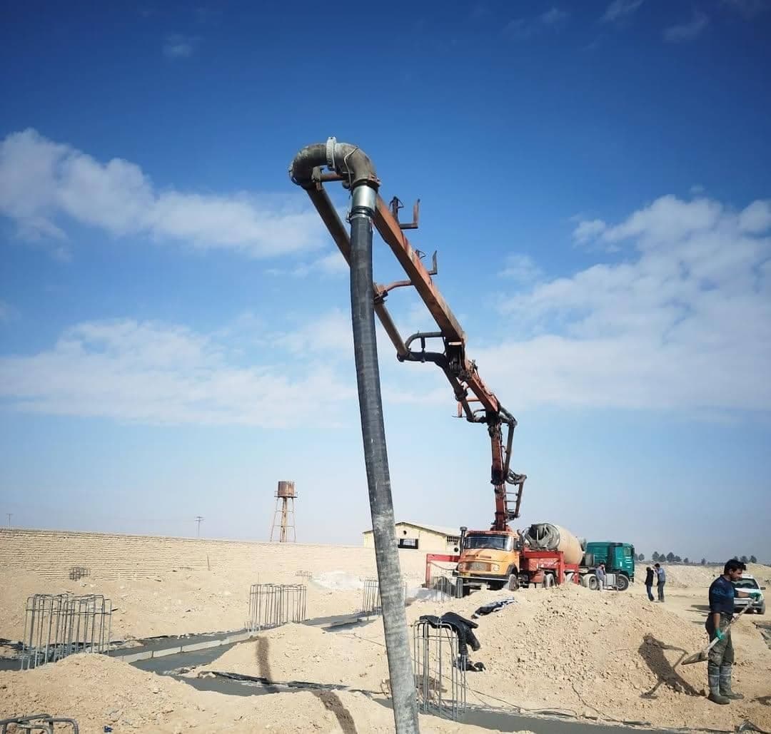 پیمانکاری راه سازی مسعود جوزی در قشم