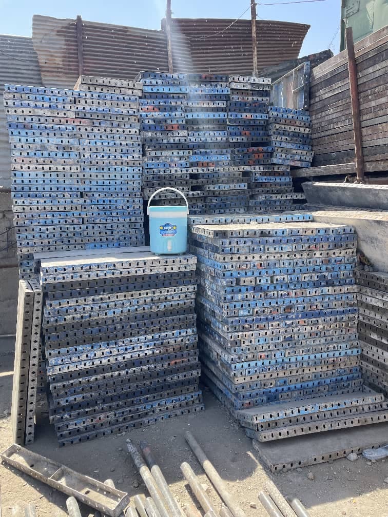 فروش جک قالب تجهیزات بتنی فرتاک حسین زاده در نعمت آباد تهران