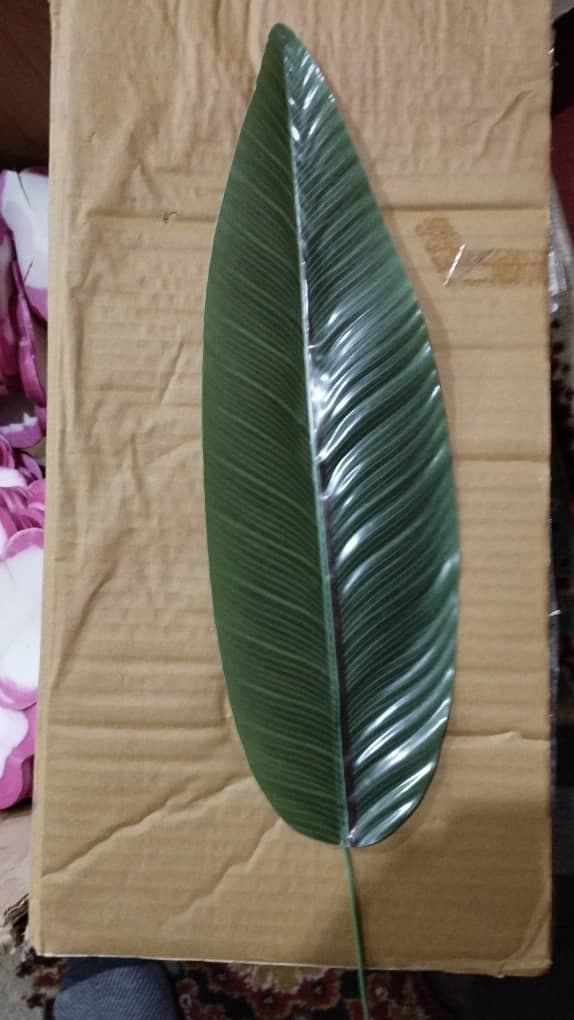 کارگاه تولیدی برگ مصنوعی و لمسی بیرامی در تبریز