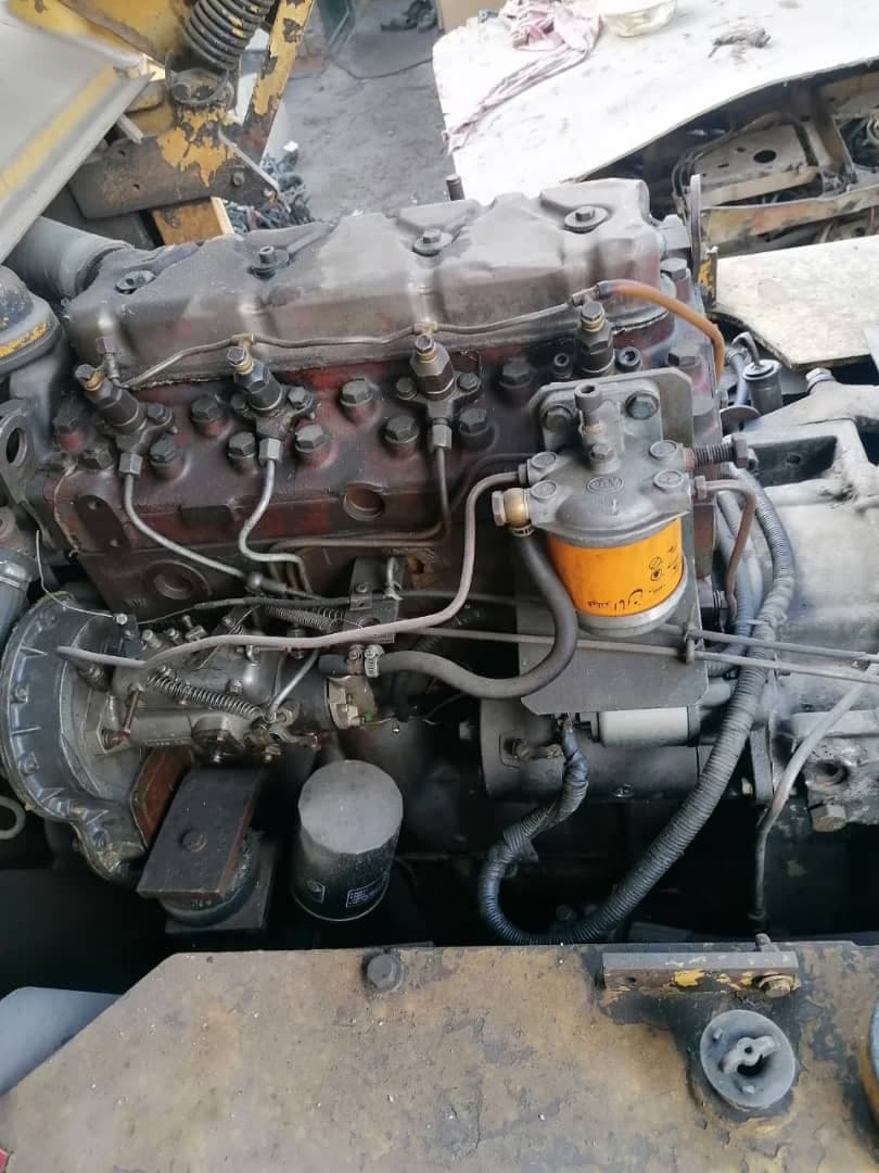 تعمیرگاه لیفتراک برقی و بنزینی ایران نوین دهباشیان و بختیاری در ورامین