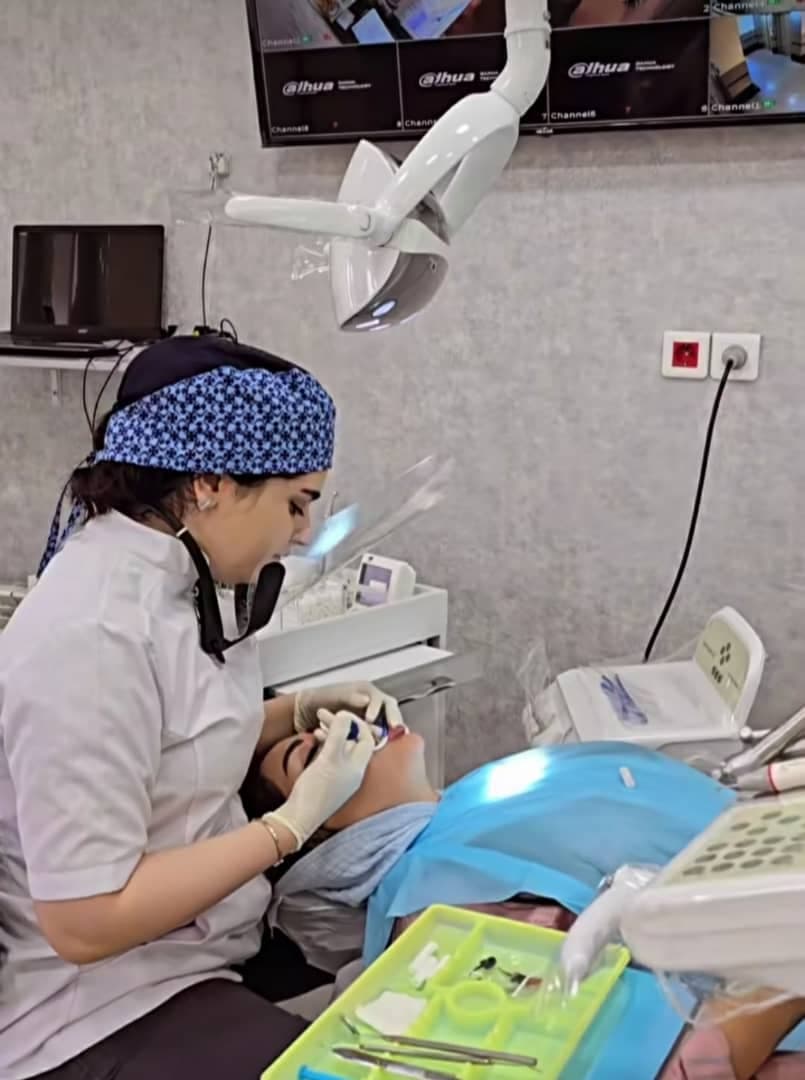 مطب دندانپزشکی تخصصی دکتر سارا صادقی در اراک