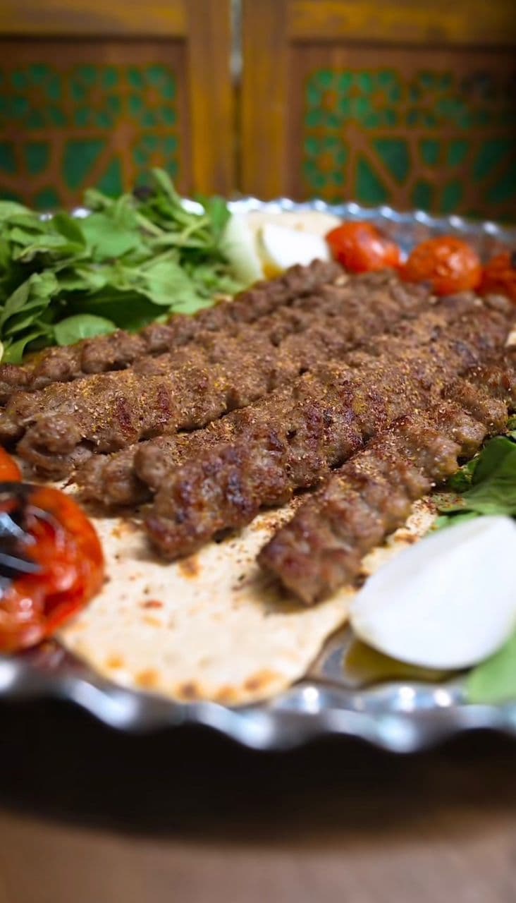 کبابسرای کاج در یزد