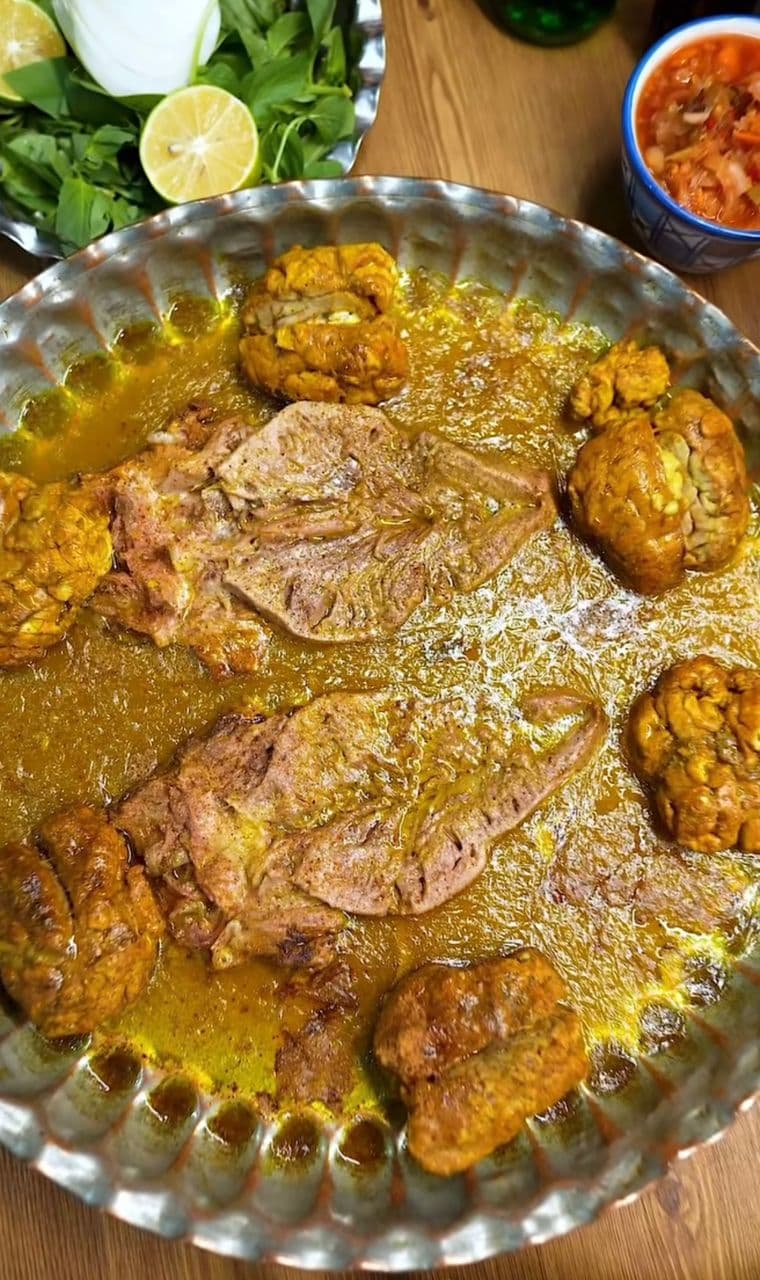 کبابسرای کاج در یزد